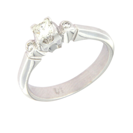 Solitaire white gold ring with K18 diamonds – RNB1039