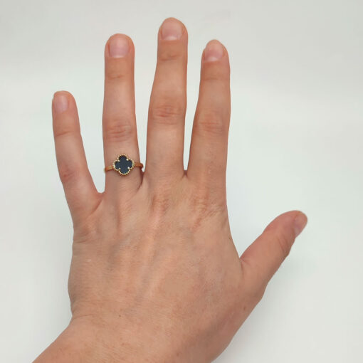 Δαχτυλίδι μοντέρνο με σταυρό χρυσό με μαύρη πέτρα Κ14 – RNG1318