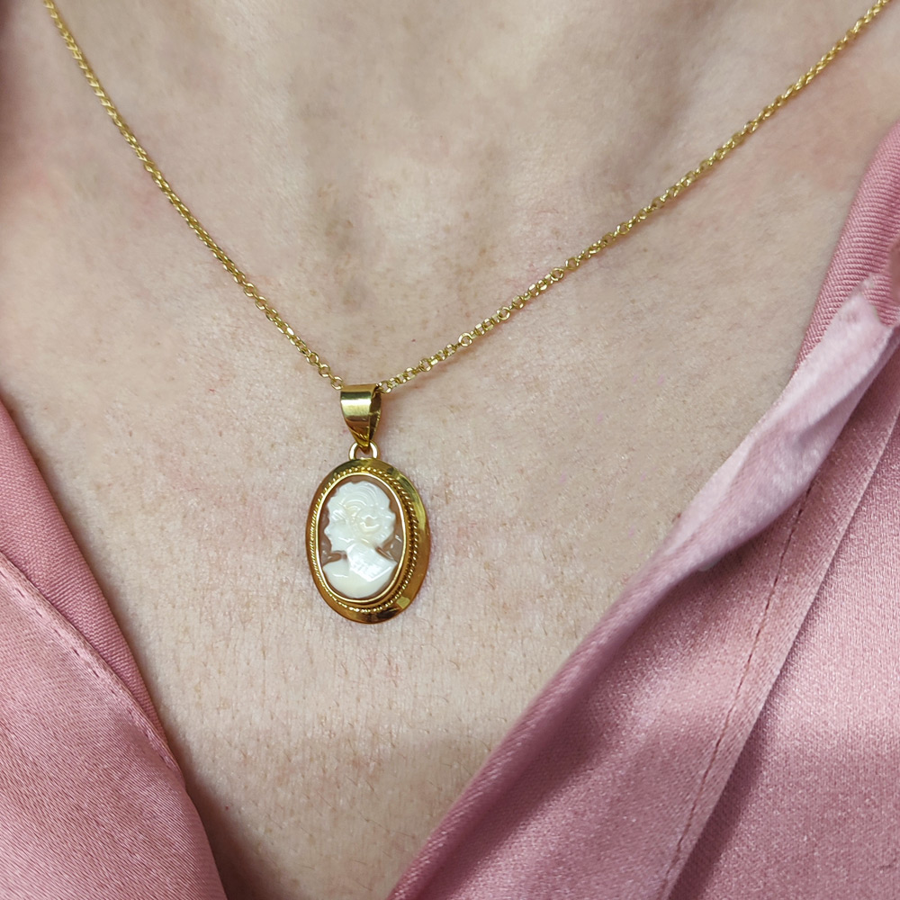 Μενταγιόν cameo με καφέ αχάτη χρυσό Κ14 – MT229