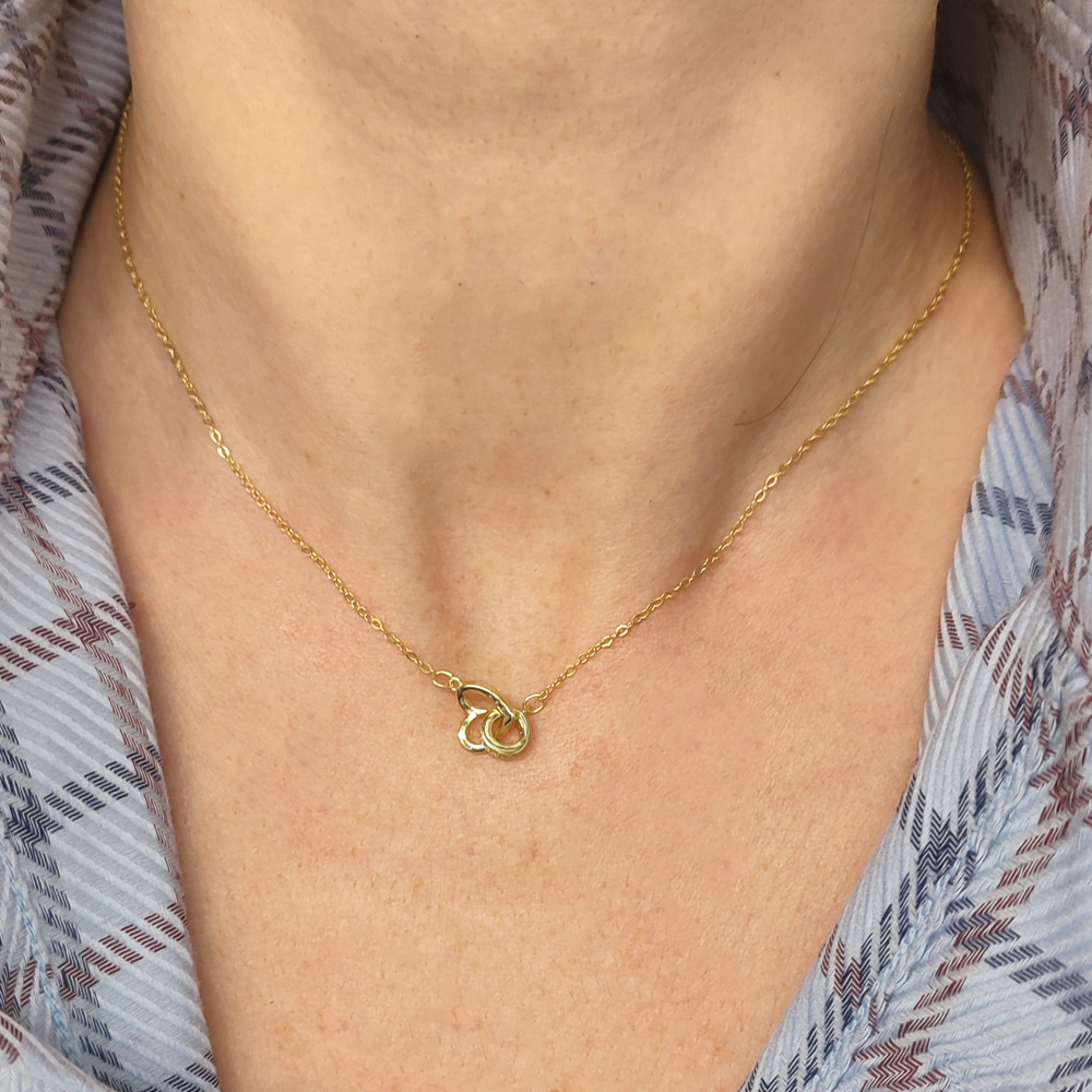 Μενταγιόν ασημένιο επιχρυσωμένο καρδιά με κυκλικό στοιχείο με λευκά ζιργκόν 925 – MS039