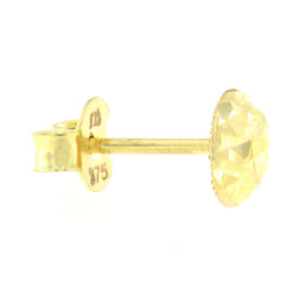 Σκουλαρίκια καρφωτά ανάγλυφα από χρυσό 9Κ – SK531