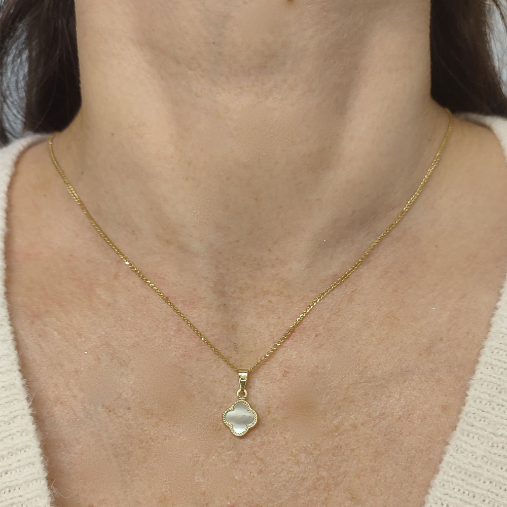 Μενταγιόν Van Cleef με λευκό φίλντισι χρυσό Κ9 – MT342
