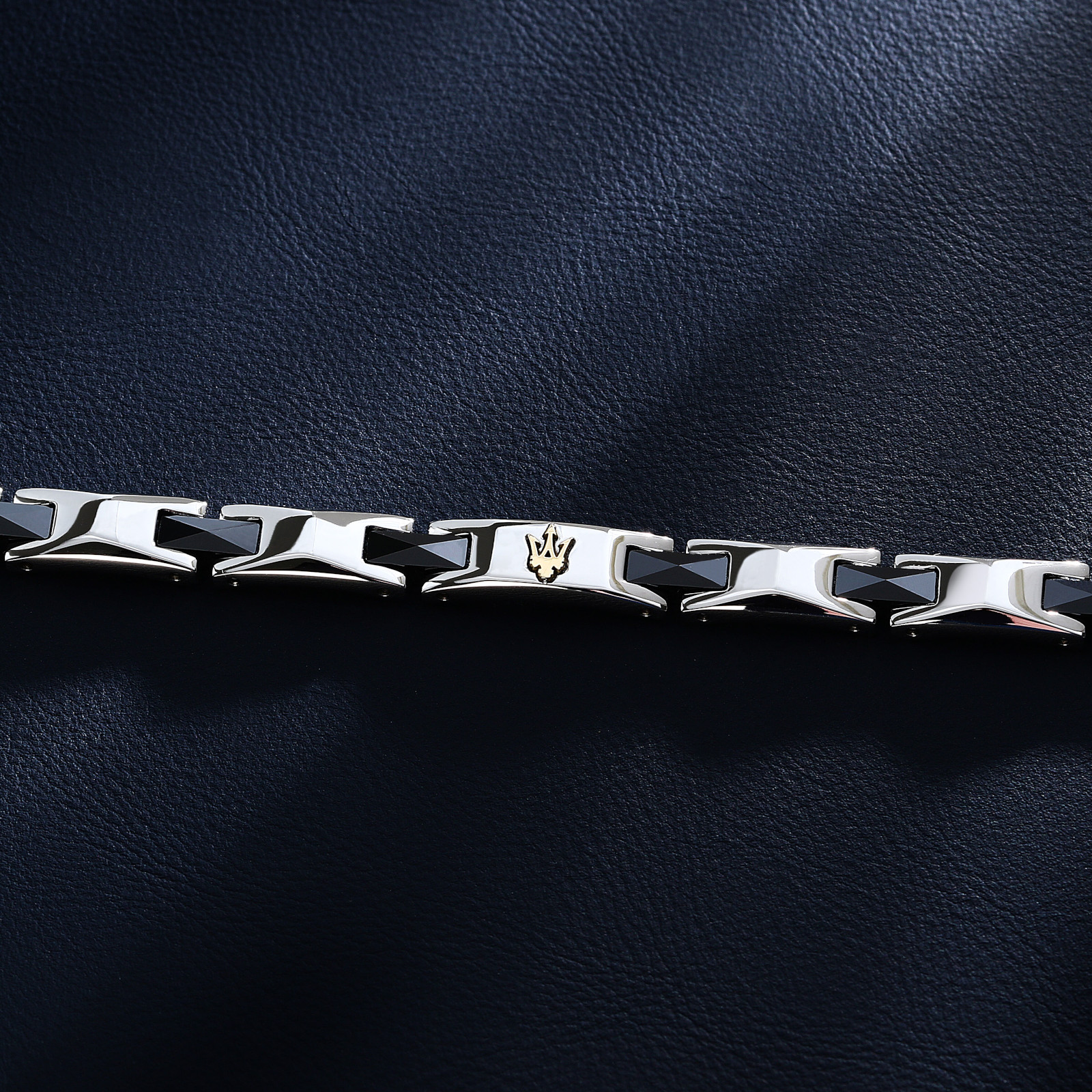 MASERATI CERAMIC JM424ATZ49 Ανδρικό Βραχιόλι Δίχρωμο Με Χρυσή Τρίαινα - Image 6